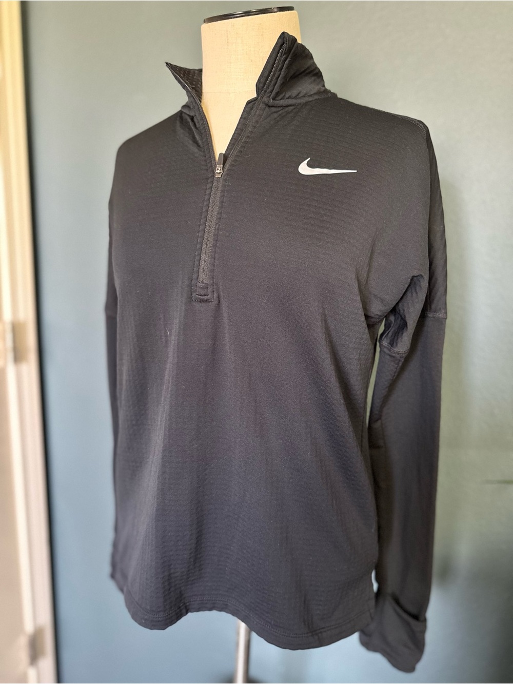 Nike Black Long-Sleeve 1/4 Zip Performance Pullover